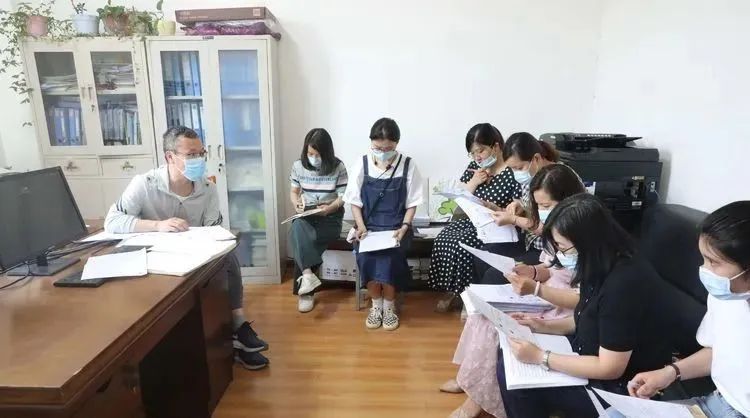 咬文嚼字教案 教师活动 学生活动_小学英语教师教案模板范文_教案范文 教师活动 学生活动